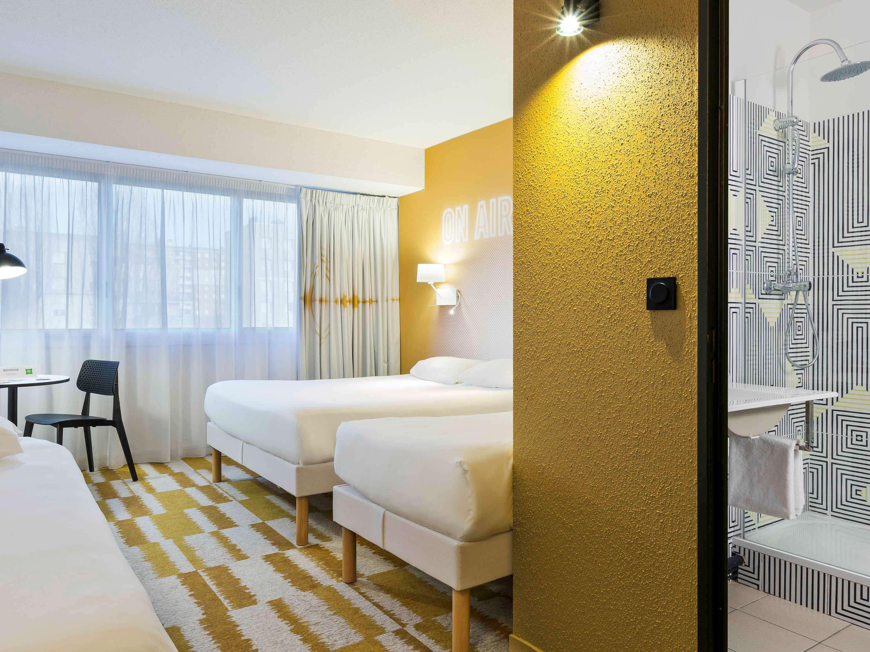 Hotel ibis Styles Massy Opéra Esterno foto
