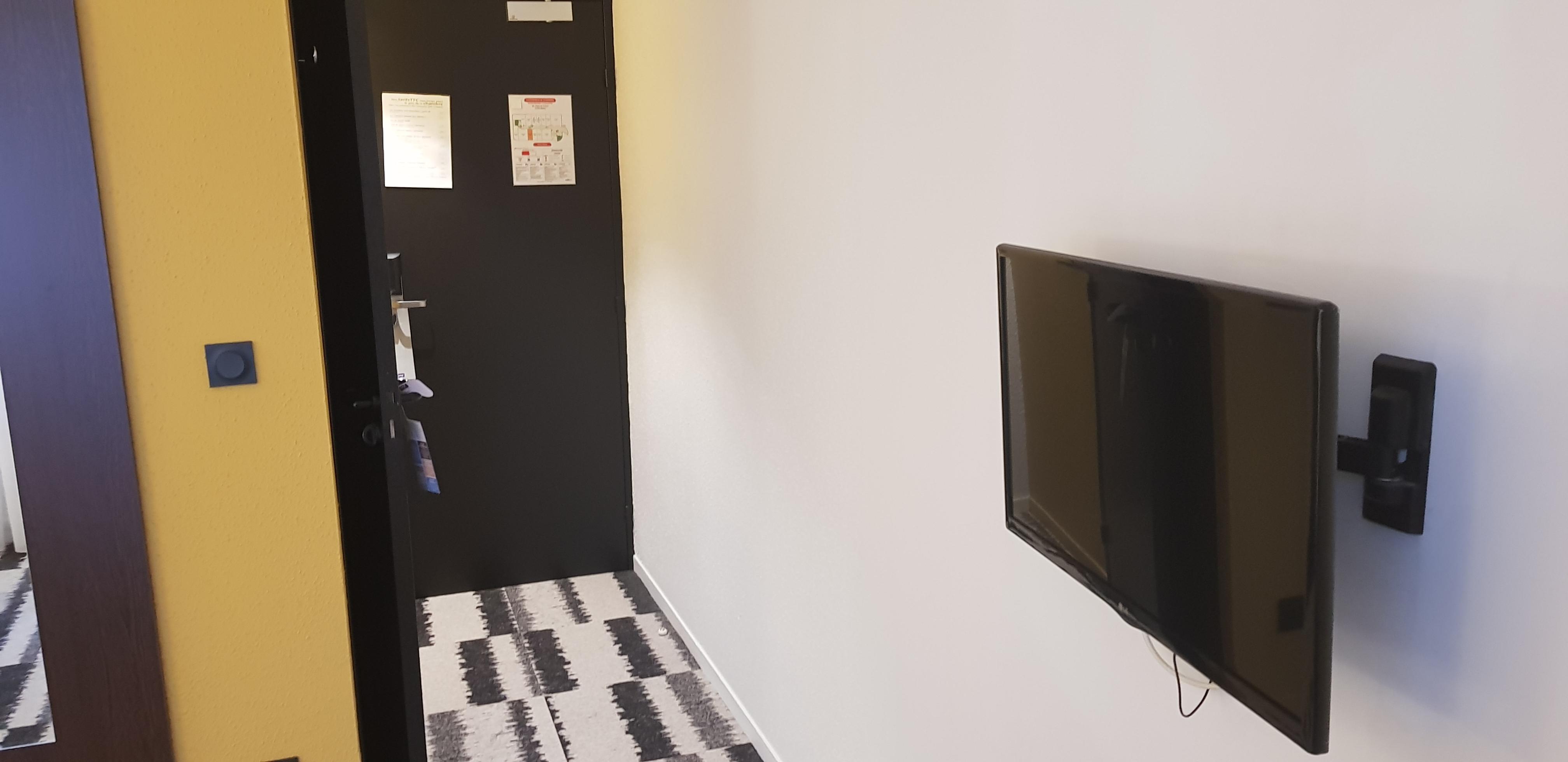 Hotel ibis Styles Massy Opéra Esterno foto