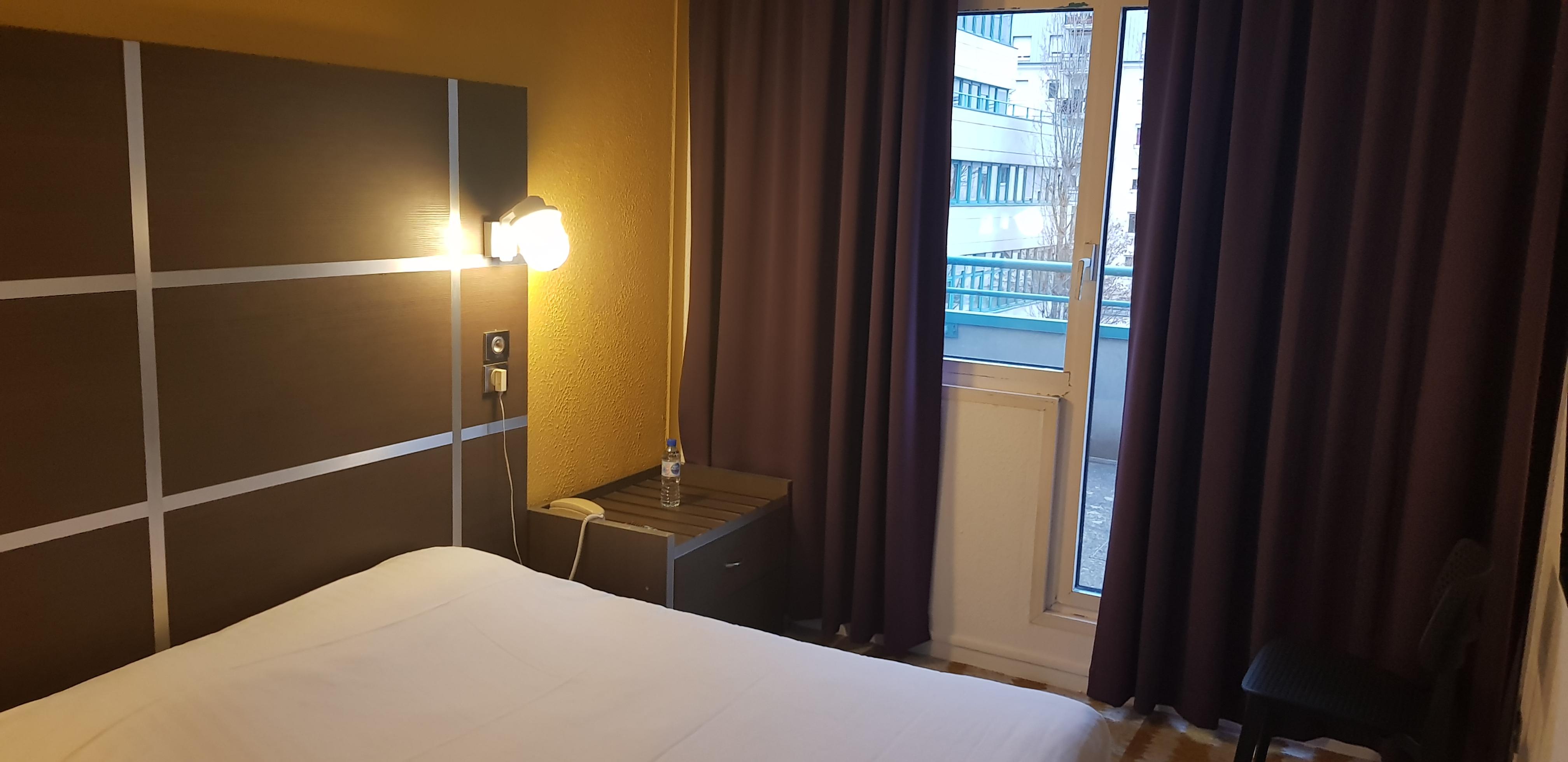 Hotel ibis Styles Massy Opéra Esterno foto