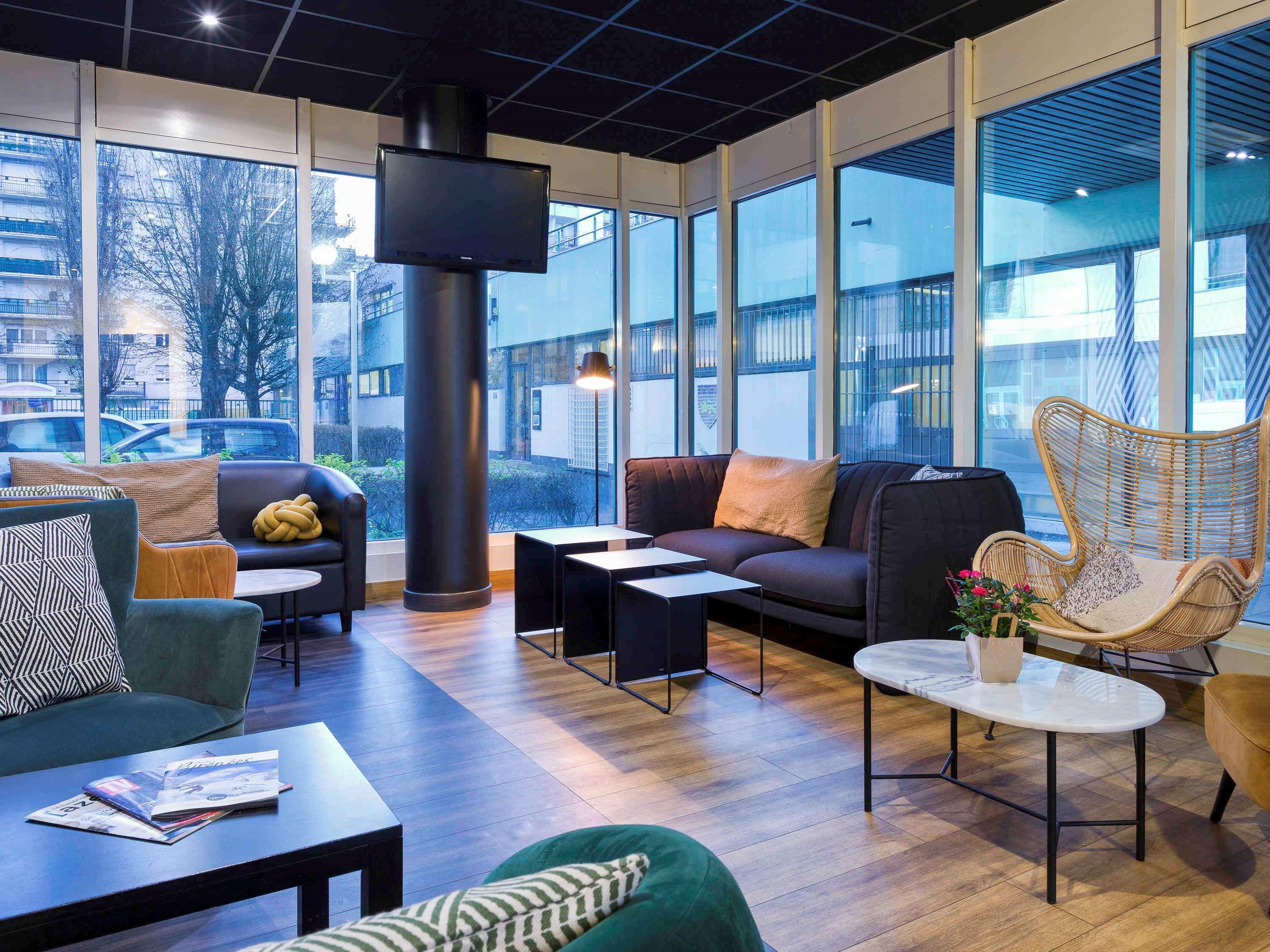 Hotel ibis Styles Massy Opéra Esterno foto