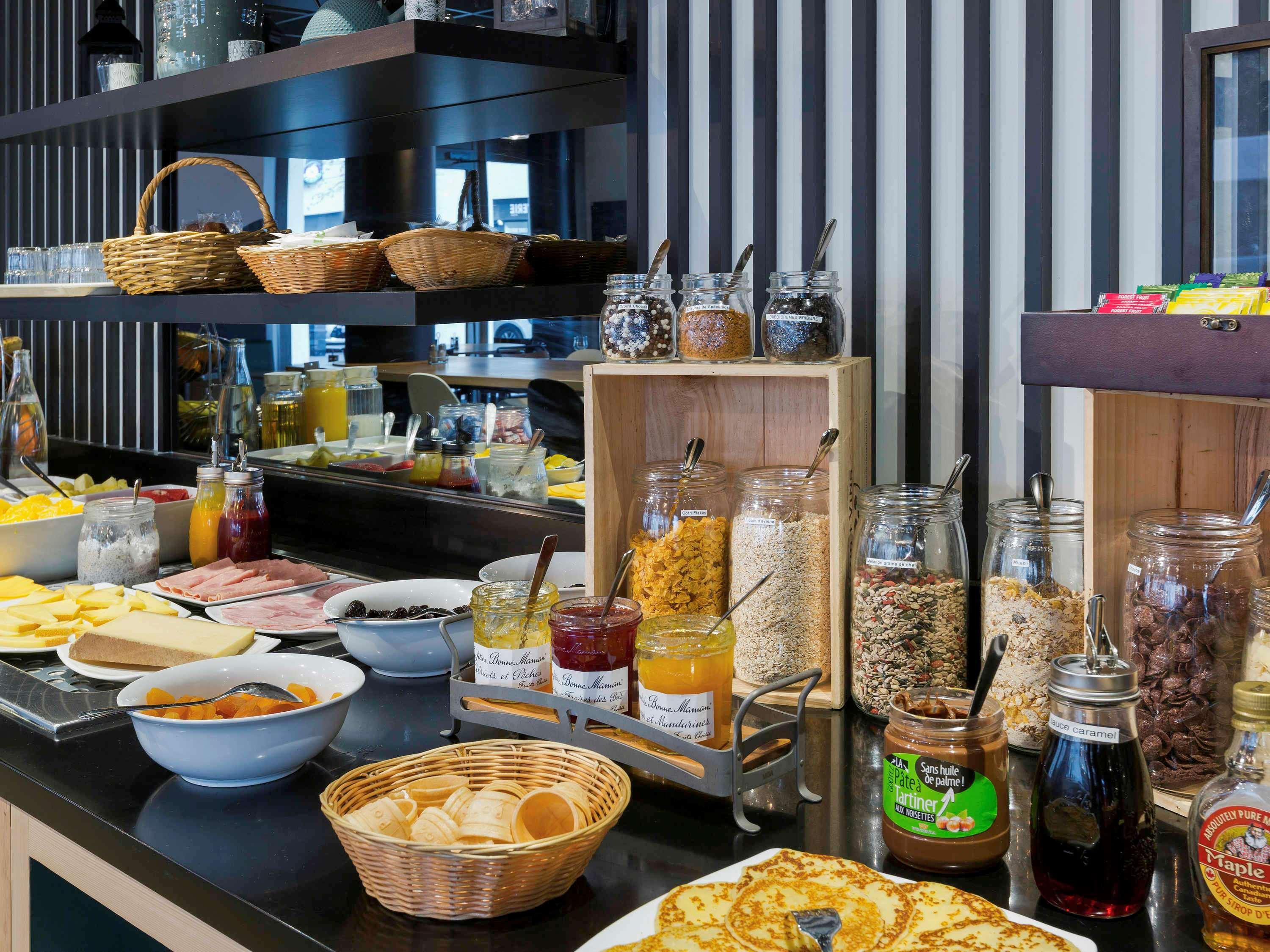 Hotel ibis Styles Massy Opéra Esterno foto